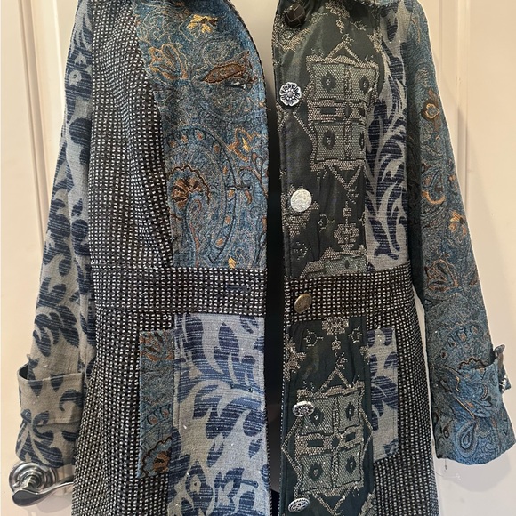 Venus.  Patchwork Blue and Gray Women's Coat. Size 10. - Picture 3 of 9